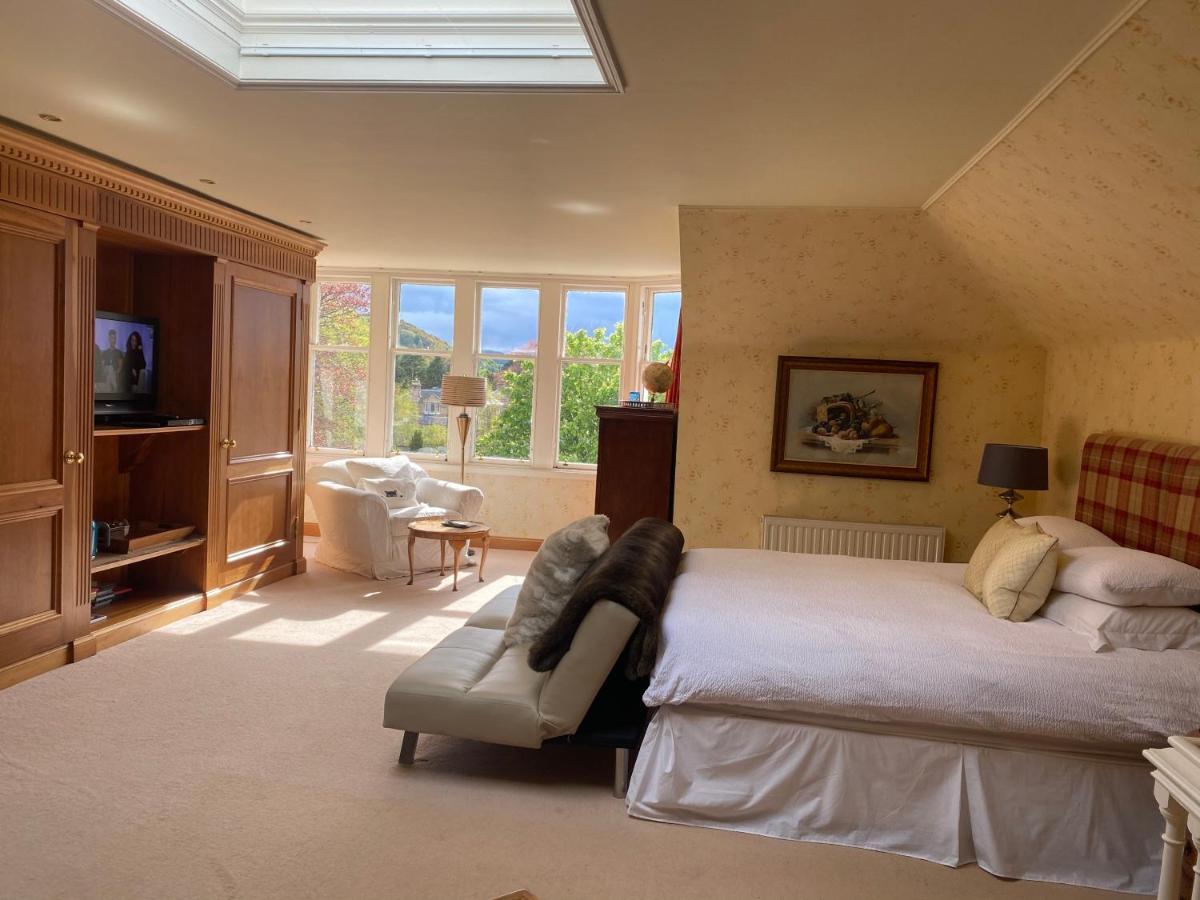 Claremont House Bed & Breakfast เอดินบะระ ภายนอก รูปภาพ