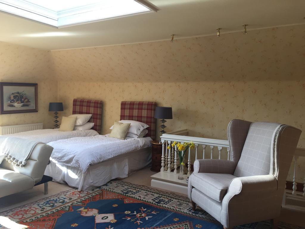 Claremont House Bed & Breakfast เอดินบะระ ภายนอก รูปภาพ