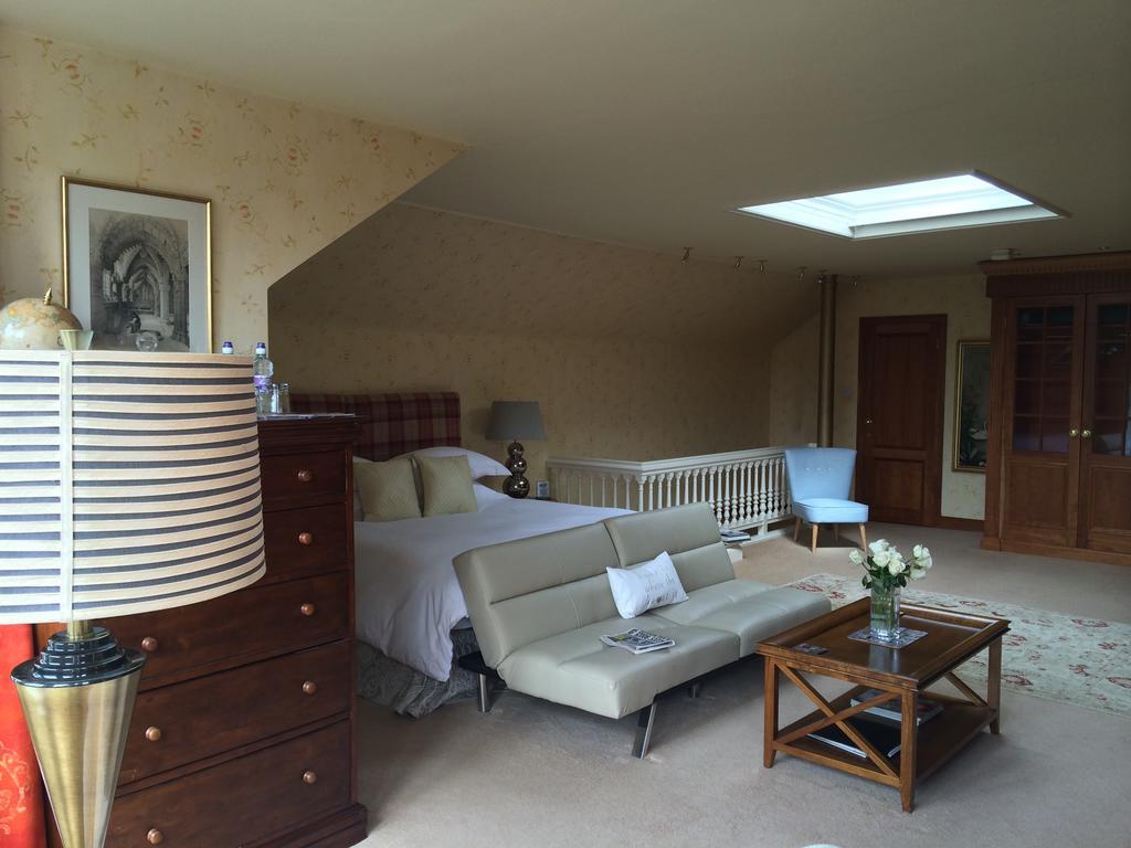 Claremont House Bed & Breakfast เอดินบะระ ภายนอก รูปภาพ