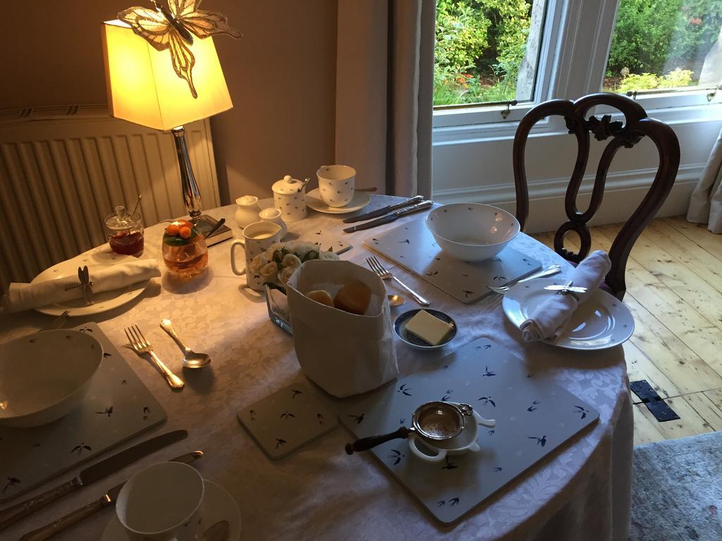 Claremont House Bed & Breakfast เอดินบะระ ภายนอก รูปภาพ