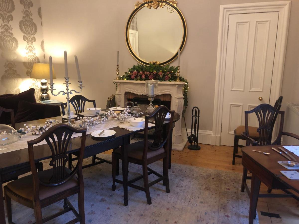 Claremont House Bed & Breakfast เอดินบะระ ภายนอก รูปภาพ