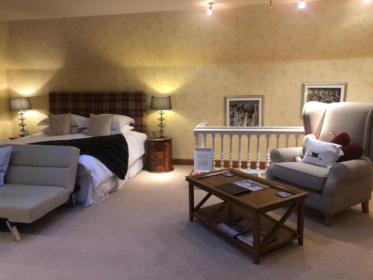 Claremont House Bed & Breakfast เอดินบะระ ภายนอก รูปภาพ